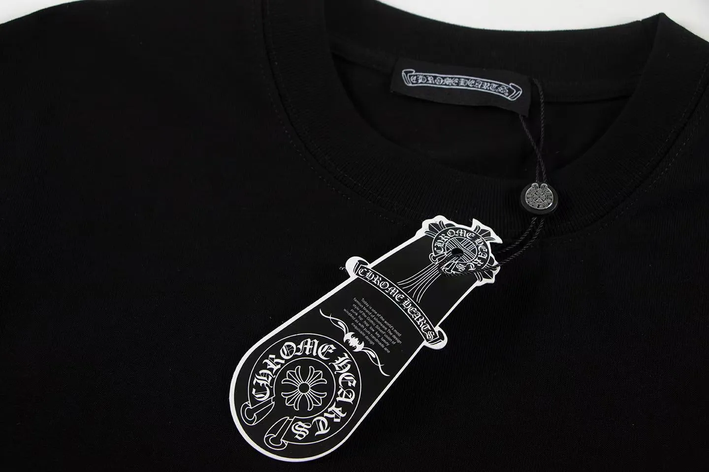 🅿️150 Style: 2025 new Croix Heart short-sleeved T-shirt Material: High version 300g double yarn combed cotton Size: S～XL Color: Black Style number: Z006